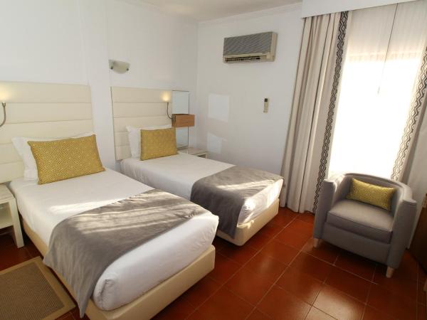 Best Western Hotel Dom Bernardo : photo 8 de la chambre chambre lits jumeaux standard