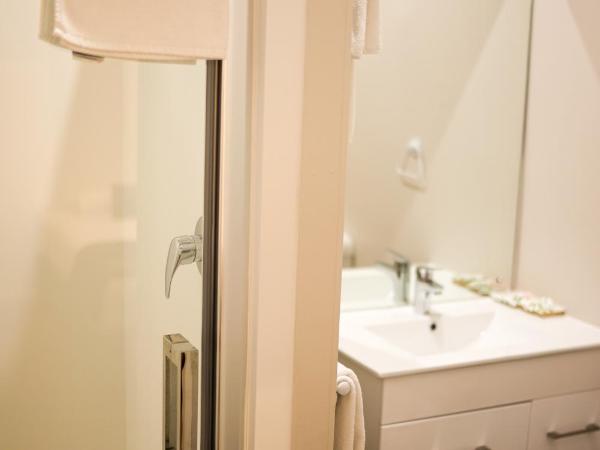Alpers Lodge & Conference Centre : photo 5 de la chambre chambre familiale