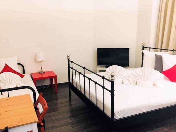 INSIDE Five : photo 2 de la chambre studio triple - vue sur jardin