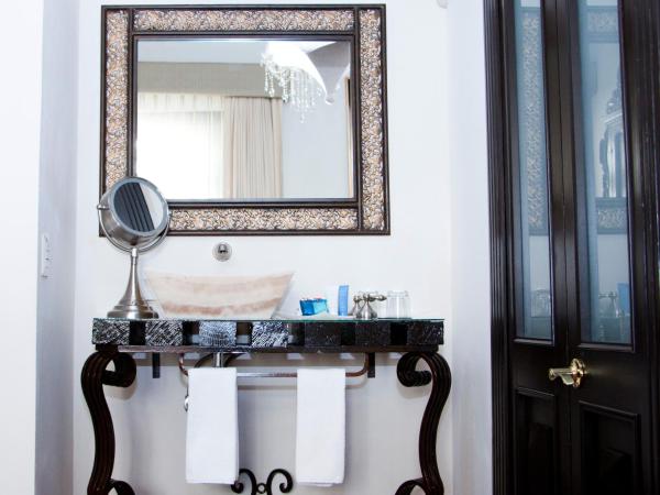 Hotel Herencia By Hosting House : photo 3 de la chambre chambre lits jumeaux