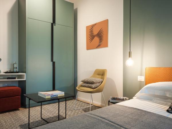 B&B Lorena Suites : photo 6 de la chambre chambre double ou lits jumeaux standard