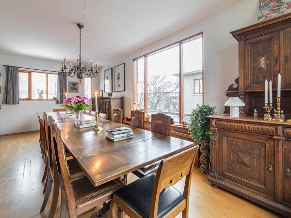 Eric the Red Guesthouse : photo 1 de la chambre chambre double ou lits jumeaux avec salle de bains commune