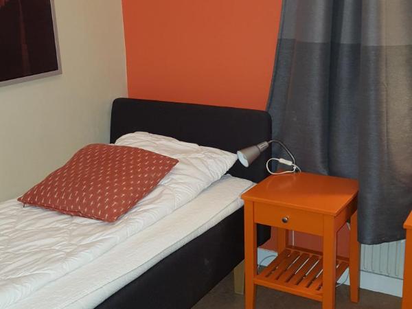 Centralstationens Vandrarhem : photo 9 de la chambre chambre double avec salle de bains commune