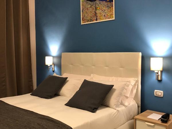 La Casa di Giorgio B&B : photo 5 de la chambre chambre double deluxe avec balcon - vue sur mer