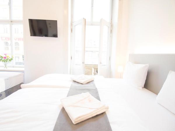 Narodni Stay : photo 3 de la chambre chambre quadruple avec balcon