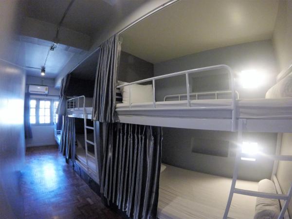 The August Hostel : photo 2 de la chambre lit dans dortoir mixte de 6 lits