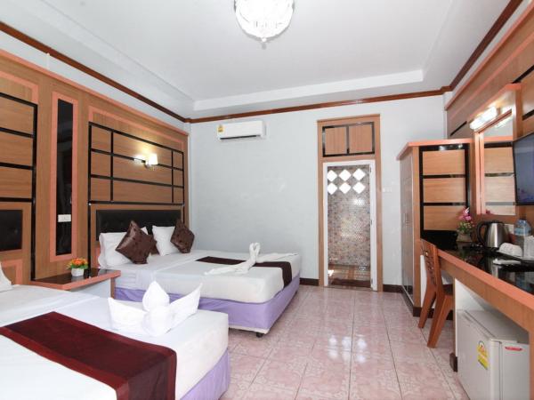 Lanta Paradise Beach Resort : photo 3 de la chambre bungalow standard