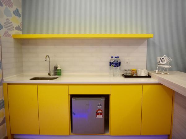 Iconic Suites & Pods Hotel : photo 6 de la chambre suite familiale