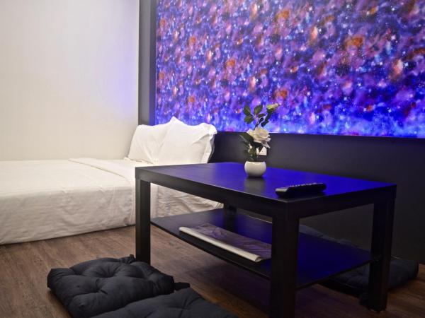 Iconic Suites & Pods Hotel : photo 5 de la chambre suite 3 chambres