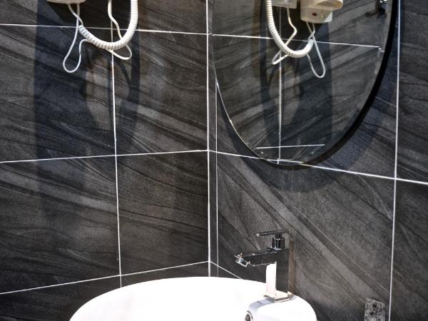 Iconic Suites & Pods Hotel : photo 6 de la chambre chambre quadruple deluxe