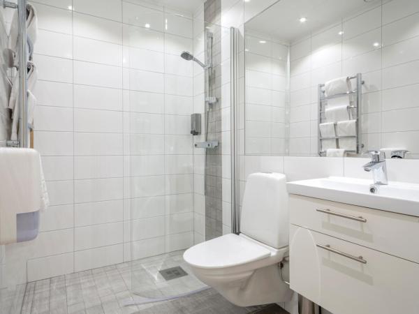 First Hotel Dragonen : photo 4 de la chambre chambre double ou lits jumeaux – sans fenêtre