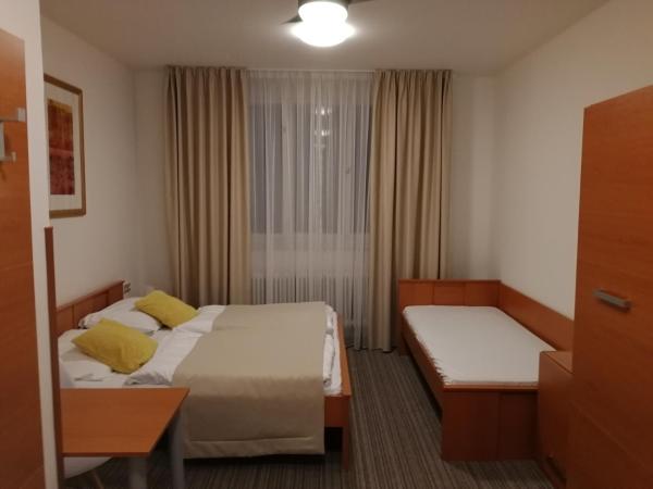 Pension Akat : photo 1 de la chambre chambre quadruple