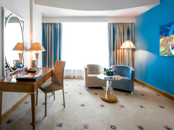 Marina Byblos Hotel : photo 1 de la chambre executive room - includes 20% off in captain’s table & nell gwynne