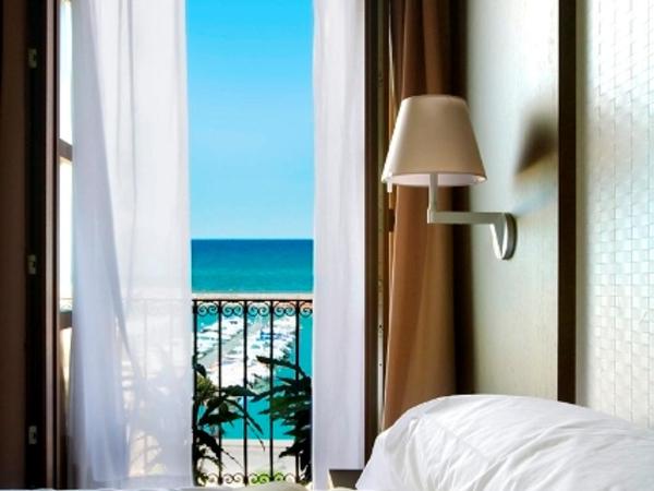 Hotel El Raset : photo 1 de la chambre chambre lits jumeaux - vue sur mer