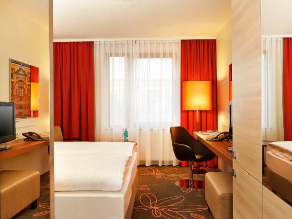 H+ Hotel Hannover : photo 2 de la chambre chambre double confort