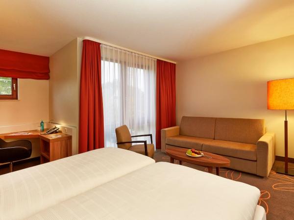 H+ Hotel Hannover : photo 4 de la chambre suite junior
