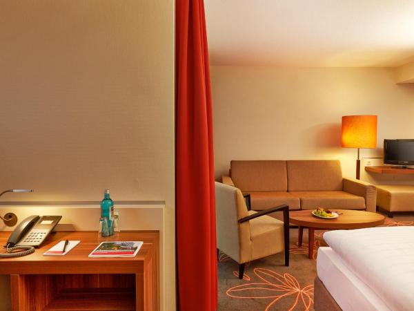 H+ Hotel Hannover : photo 3 de la chambre suite junior