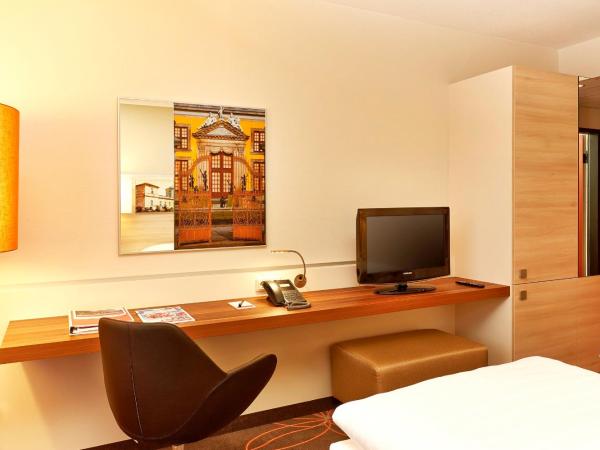 H+ Hotel Hannover : photo 1 de la chambre chambre surprise