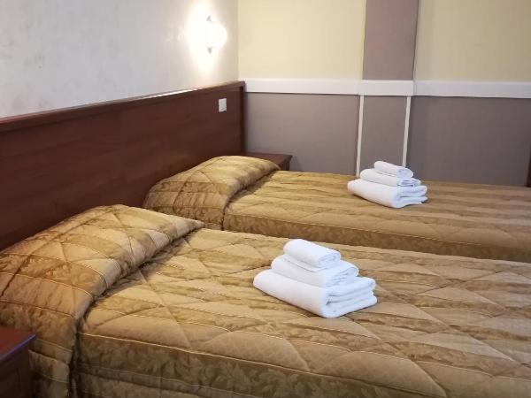 Hotel Marco Polo SELF CHECK-IN : photo 2 de la chambre chambre lits jumeaux