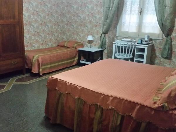 MyDre@mSavona : photo 8 de la chambre chambre triple avec salle de bains privative