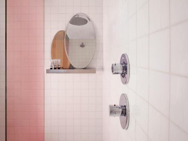 SLS South Beach : photo 4 de la chambre chambre king premier avec vue sur l'océan