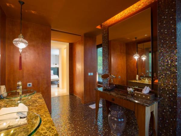 Marrakesh Hua Hin Resort & Spa : photo 3 de la chambre oceanfront suite in-bedroom jacuzzi