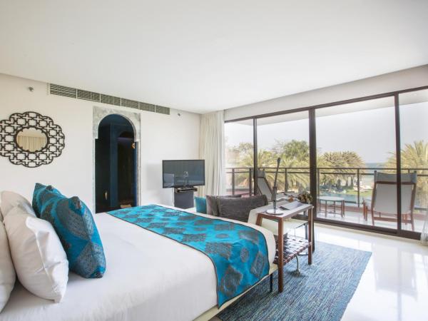 Marrakesh Hua Hin Resort & Spa : photo 2 de la chambre oceanfront suite in-bedroom jacuzzi