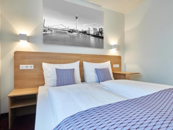 McDreams Hotel Düsseldorf-City : photo 6 de la chambre chambre double confort