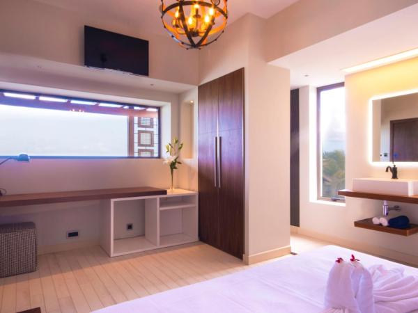 Azure Beach Boutique Hotel : photo 6 de la chambre chambre supérieure avec vue sur mer