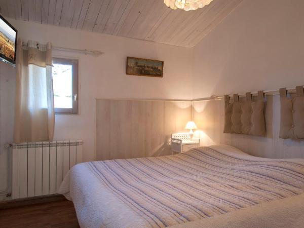 Ecuries Sainte Croix : photo 1 de la chambre chambre double mas brescou