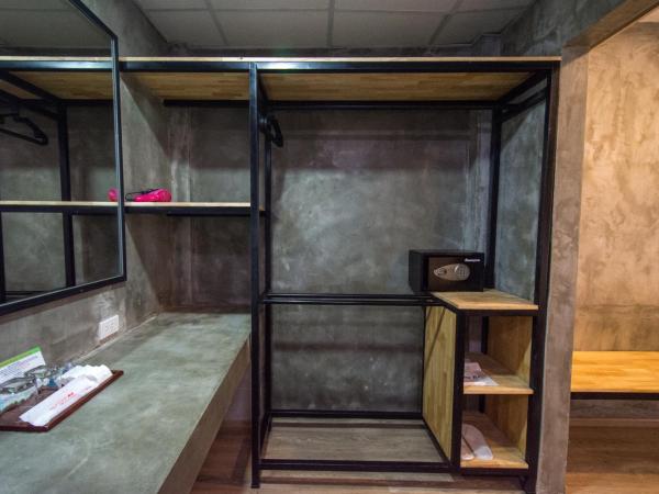 Basaya Beach Hotel & Resort : photo 4 de la chambre chambre lit king-size deluxe