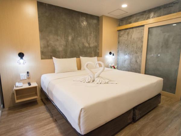 Basaya Beach Hotel & Resort : photo 2 de la chambre chambre lit king-size deluxe