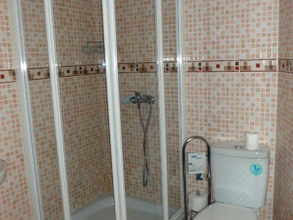 Hostal Abastos : photo 4 de la chambre chambre double ou lits jumeaux