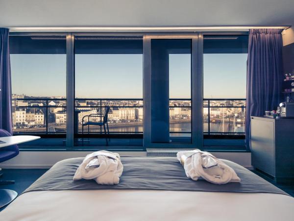 Mercure Cherbourg Centre Port : photo 5 de la chambre chambre double privilège avec balcon