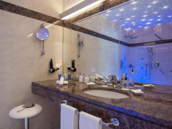 Villa Orselina - Small Luxury Hotel : photo 5 de la chambre boutique junior suite with lake view