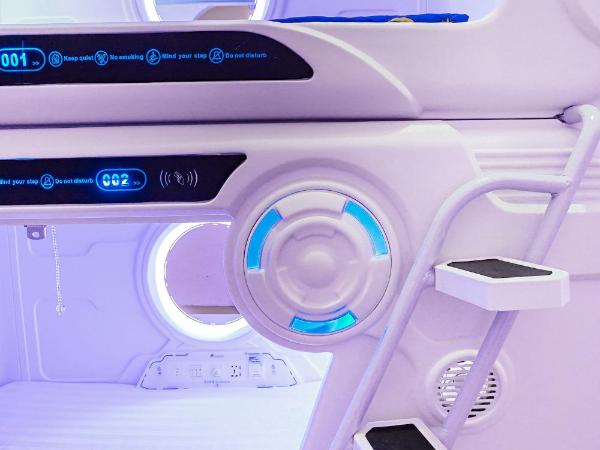 Spacepod@com : photo 4 de la chambre capsule double dans dortoir mixte