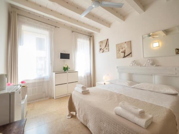 Academia Residence : photo 4 de la chambre chambre double