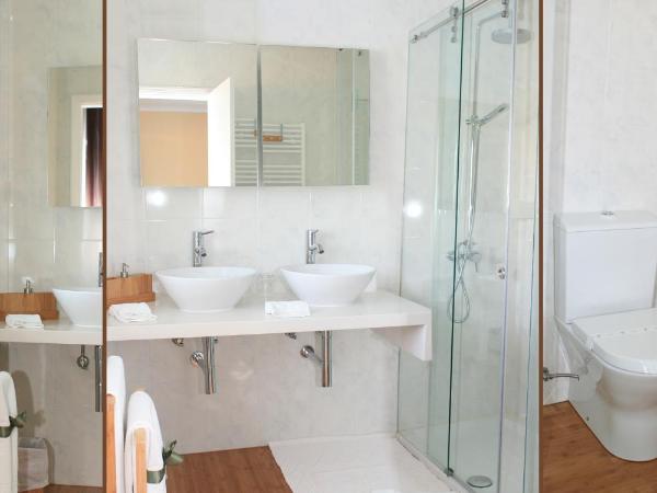 B&B Villa Vale Flores : photo 7 de la chambre chambre double ou lits jumeaux - vue sur ville