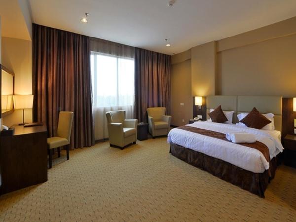 Lintas View Hotel : photo 2 de la chambre suite junior