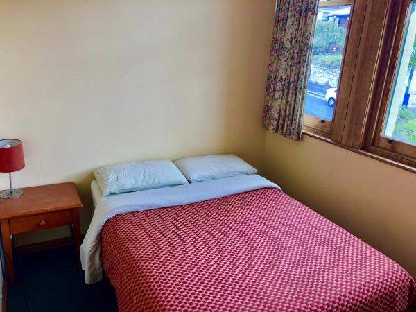 Narrara Backpackers Hobart : photo 10 de la chambre chambre simple avec salle de bains commune