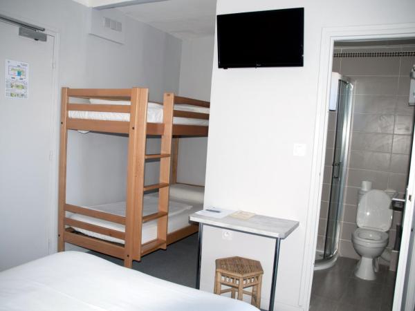 Hotel Bleu Azur : photo 4 de la chambre chambre quadruple