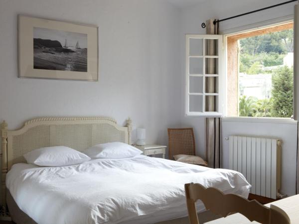 Villa Saint Paul : photo 8 de la chambre chambre double avec baignoire