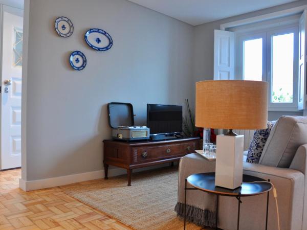 Confluentia H&A - Believe It or Not Apartments : photo 4 de la chambre appartement avec terrasse