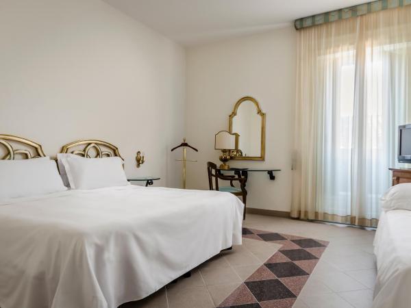 Eurostars Centrale Palace Hotel : photo 2 de la chambre chambre triple standard