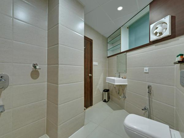 Avins Beacon Hotel - Udaipur : photo 2 de la chambre deluxe double room (guaranteed complimentary soft drinks/seasonal on arrival)