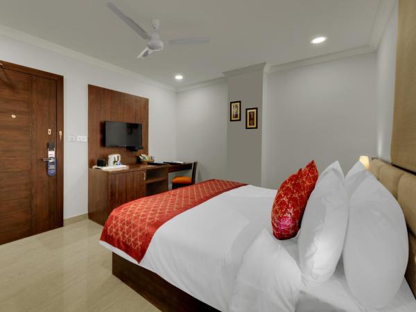 Avins Beacon Hotel - Udaipur : photo 5 de la chambre deluxe double room (guaranteed complimentary soft drinks/seasonal on arrival)