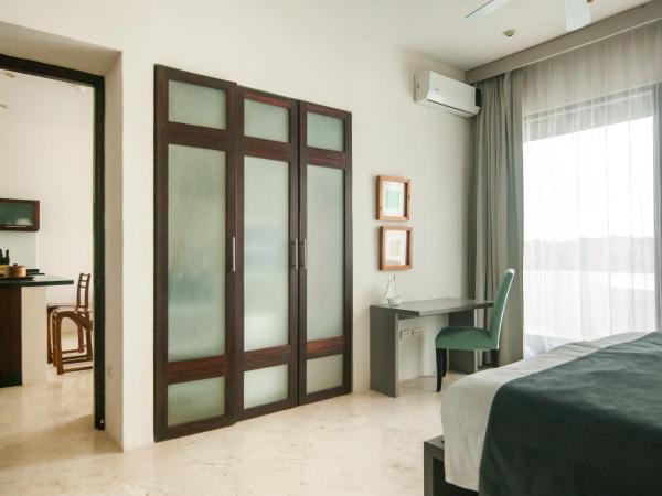 Mak Nuk Village - Clothing Optional : photo 9 de la chambre penthouse avec piscine privée et jacuzzi
