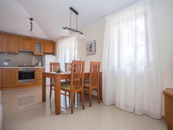 Apartment Stanko : photo 1 de la chambre appartement avec balcon