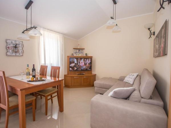 Apartment Stanko : photo 2 de la chambre appartement avec balcon