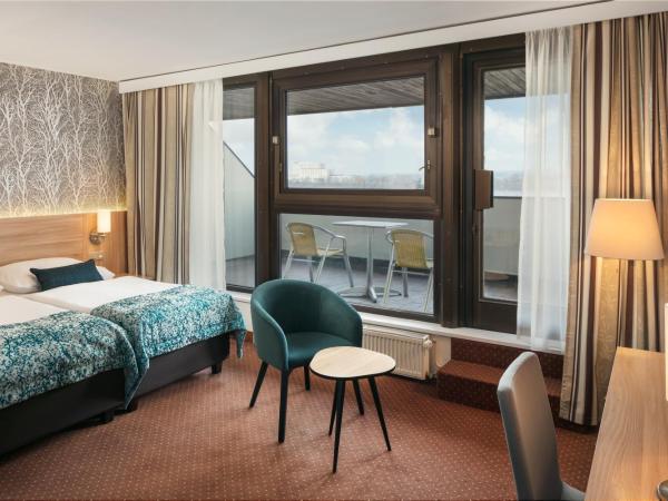 Congress & Wellness Hotel Olsanka : photo 1 de la chambre chambre double avec terrasse